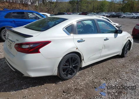 2017 Nissan Altima 2.5 Sr из США, поврежденный, VIN 1N4AL3AP6HC221062